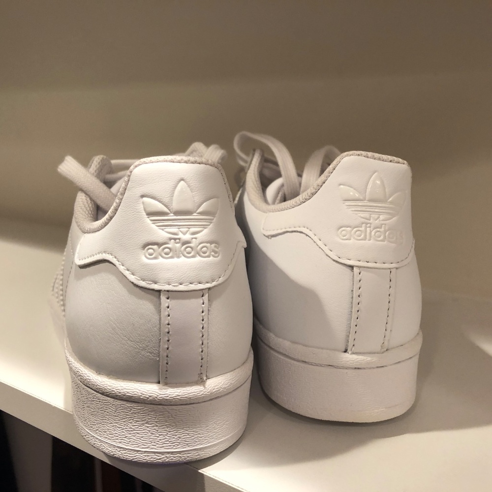 ADIDAS SUPERSTAR LADIES SNEAKER SIZE 7 NEW WITHOUT TAGS - Picture 4 of 5